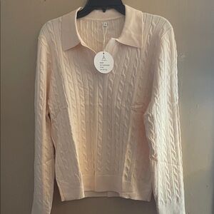 Elegant Cable Knit Cardigan in Cream